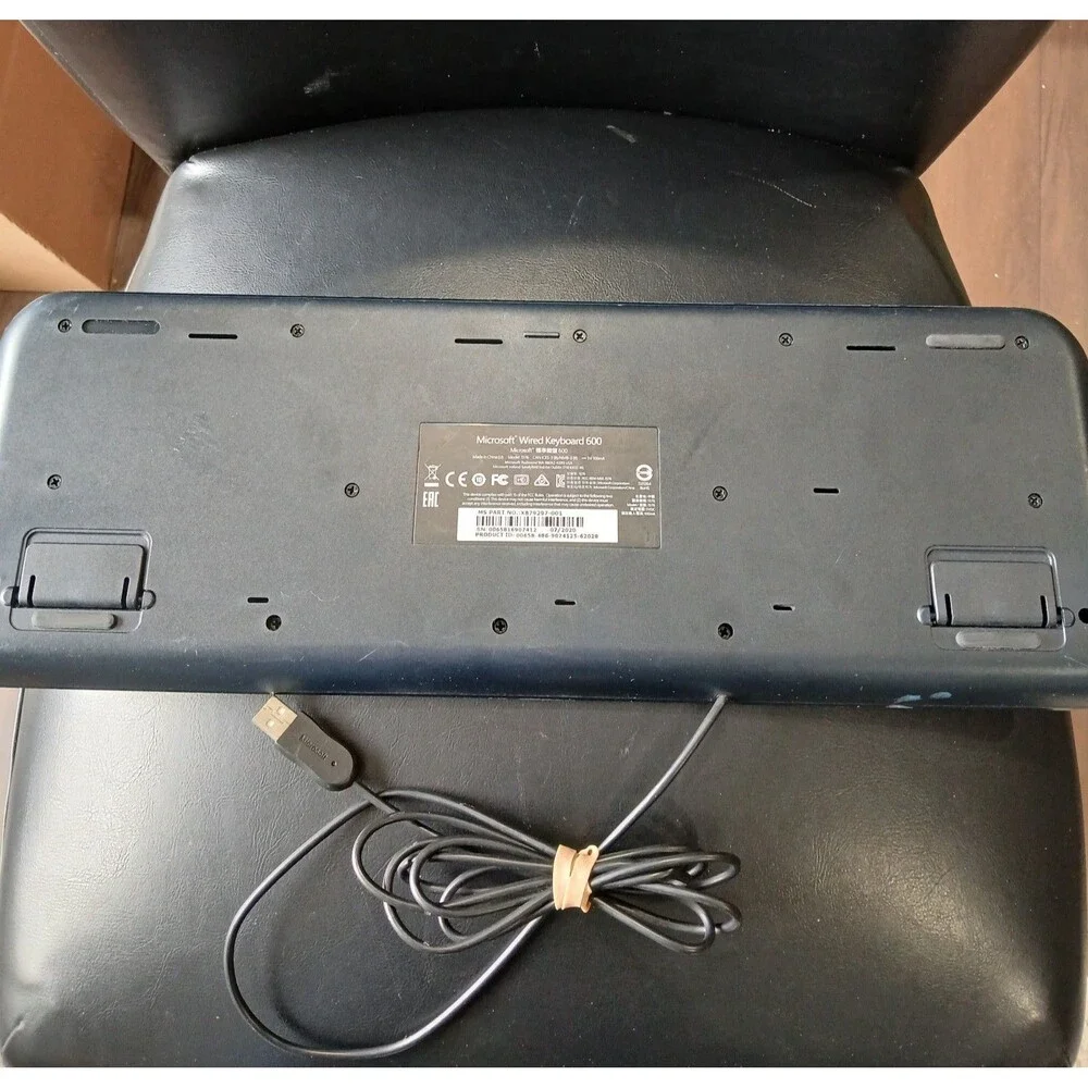Microsoft Wired Keyboard 600. USB Plug-In. Tested.
